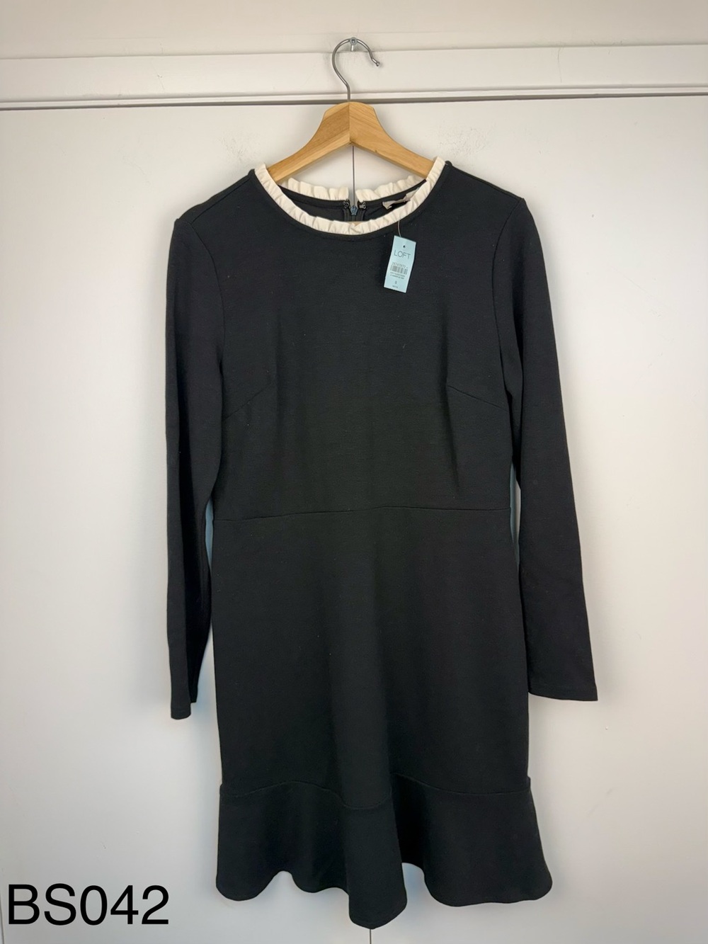NWT LOFT Petites Black Ruffle Neck Flounce Dress 8P